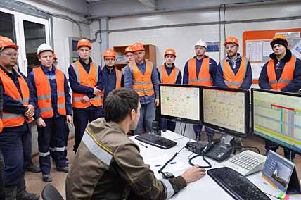 КАДРЫ В ДОБЫЧЕ РЕШАЮТ ВСЁ