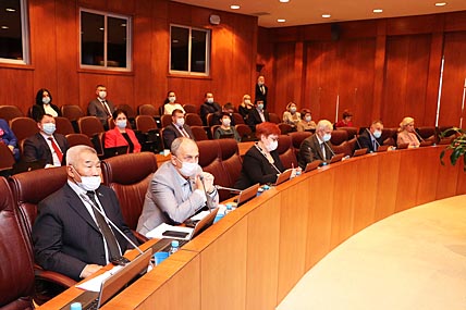 ЕСТЬ ЧТО РАСПРЕДЕЛЯТЬ