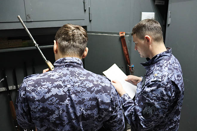 С дробовиком на квадрокоптер