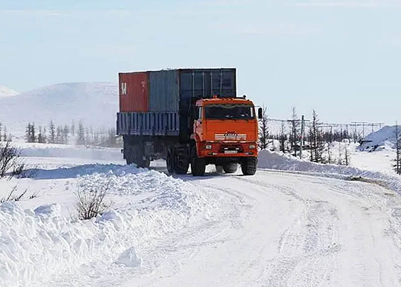 В Певек по автозимникам из Магадана и доставлено 8,5 тонны продовольствия