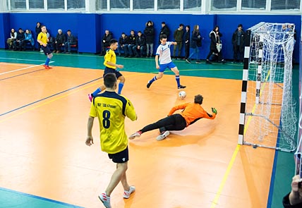 СТОЛИЧНЫЕ ФУТБОЛИСТЫ ПОДТВЕРДИЛИ КЛАСС