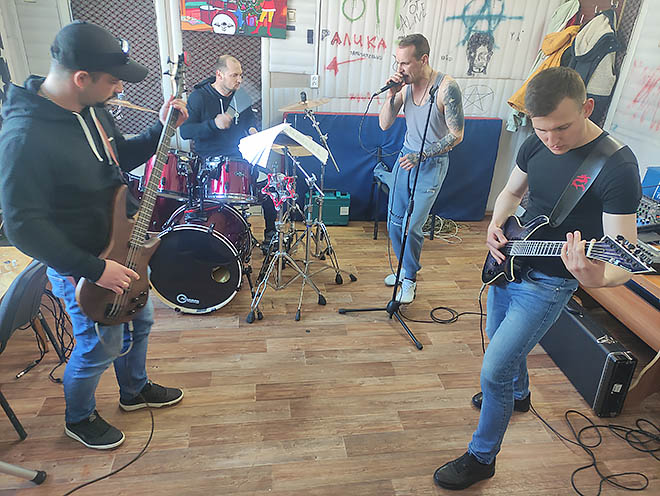 Они любят «пожестить»