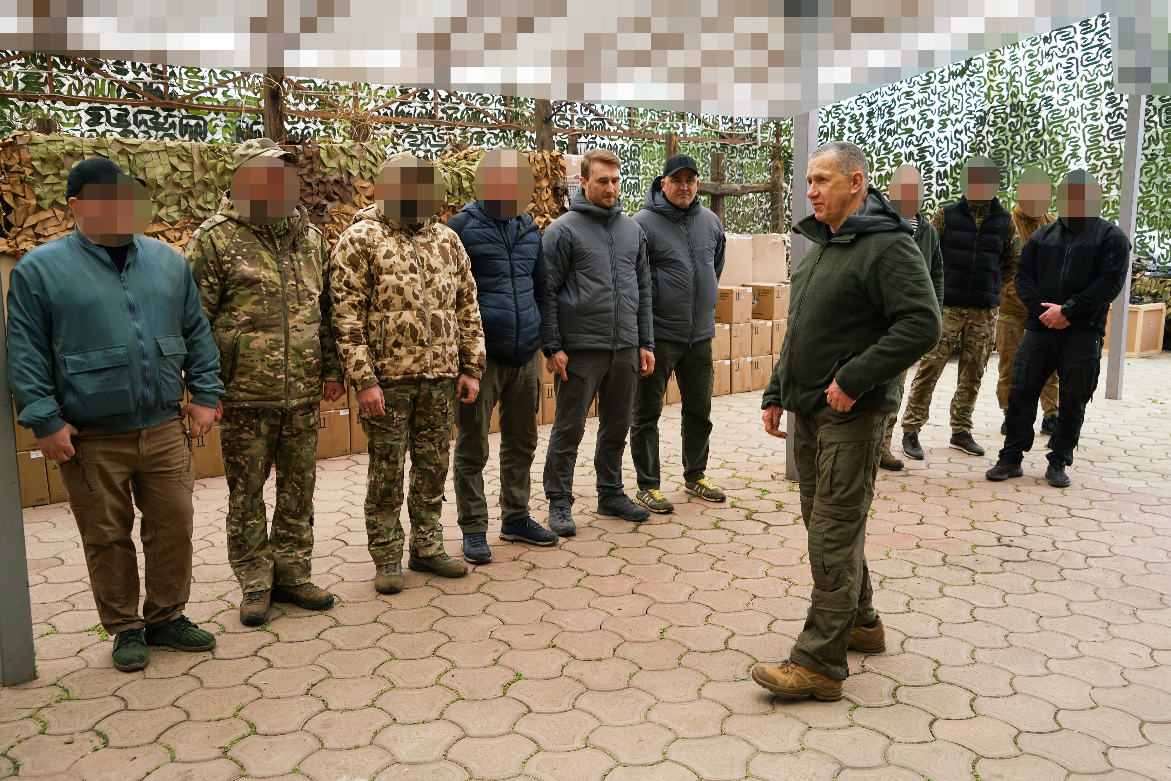 Дальний Восток передал очередную крупную партию снаряжения и оборудования бойцам СВО
