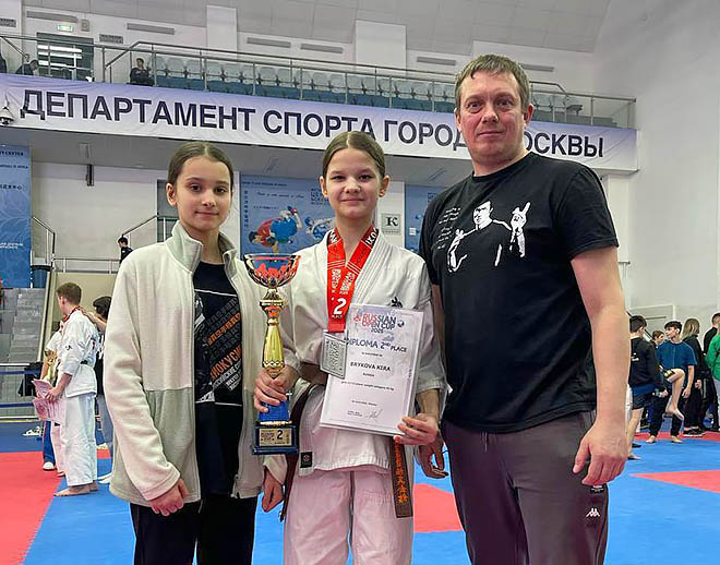 Каратистка из Анадыря Кира Брыкова стала серебряным призёром международных соревнований в Москве