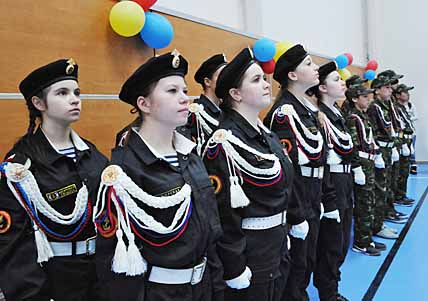 РАВНЕНИЕ НА ПОБЕДУ!