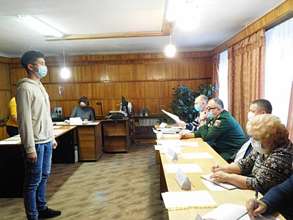 ПРИЗЫВАЮТ ОСТОРОЖНО