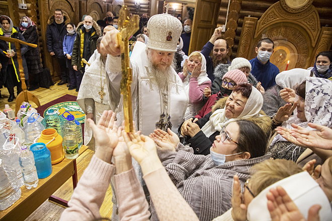 Водные процедуры в крещенские морозы