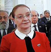 МАЙСКИЕ УКАЗЫ ЗАСТАВЛЯЮТ  ДЕЙСТВОВАТЬ