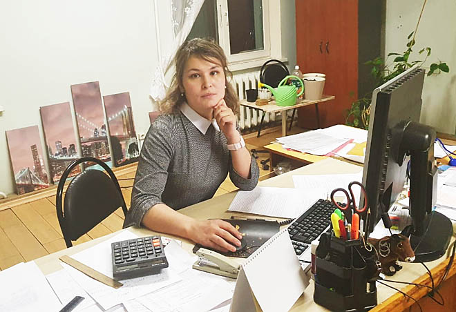 Селом управляет компания