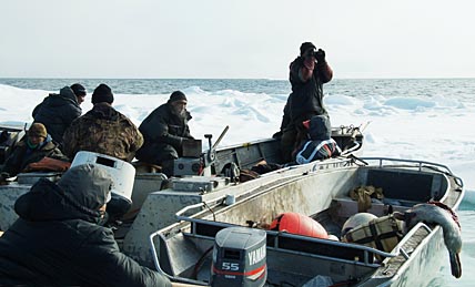ЛОРИНСКИЕ ОХОТНИКИ ВЫШЛИ В МОРЕ