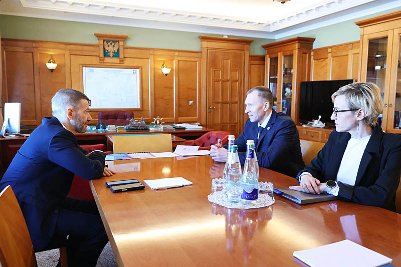 В связке с Центробанком