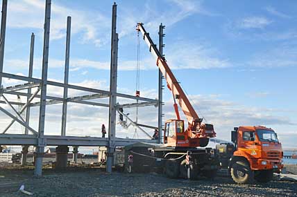 ПАТЭС ВЫХОДИТ НА СУШУ