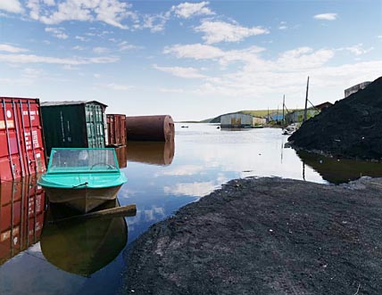 ВОДА ОТСТУПАЕТ