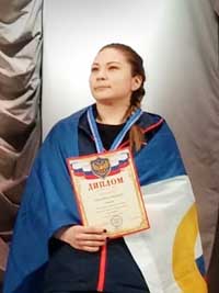 ТОПОР МЕТНУЛА НА «ЗОЛОТО»