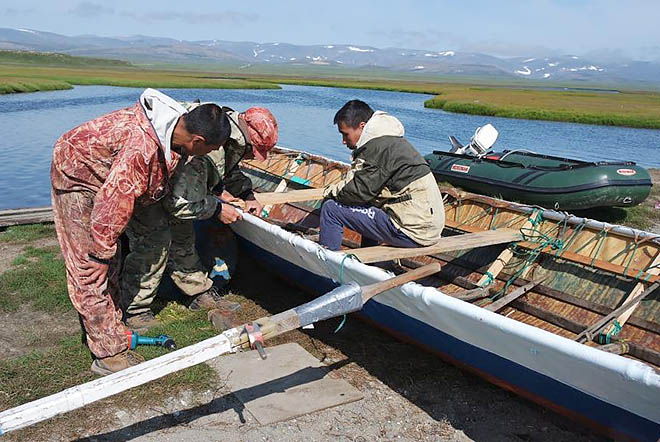 Лодки готовят к «бою»