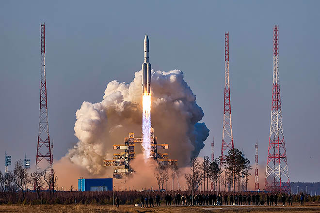Тяжёлая ракета «Ангара-А5» впервые стартовала с космодрома Восточный