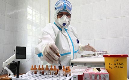 К ВИРУСУ ПОДХОДЯТ ПРАГМАТИЧНО