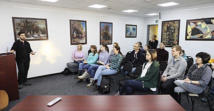 КИНОМАНЫ ДОРОСЛИ ДО КИНОКЛУБА