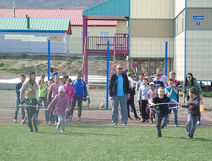 ОЛИМПИЙСКИЕ РЕКОРДЫ НА СЕЛЬСКОМ СТАДИОНЕ