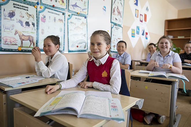 В школах Чукотки 1 сентября за парты сели 7 450 юных северян, включая 680 первоклассников