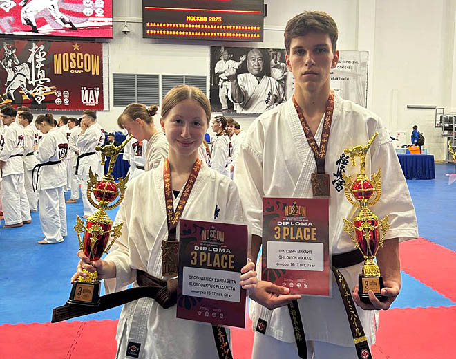 Две бронзы из столицы России