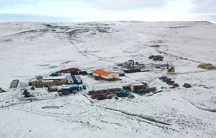 СЕВЕРО-ВОСТОЧНЫЙ РУБЕЖ СТАНОВИТСЯ КРЕПЧЕ