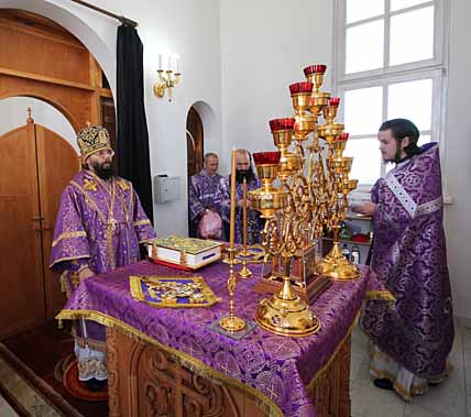 ХРАМ ОСВЯТИЛИ, ЛЮДЕЙ ПОКРЕСТИЛИ