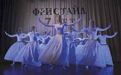 «СТО ОТРАЖЕНИЙ» ЕЛЕНЫ ХИСМАТУЛИНОЙ