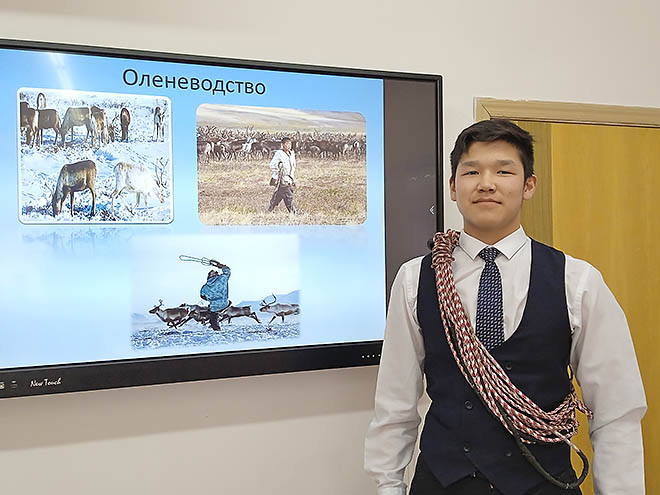 Основы оленеводства начнут преподавать школьникам Центра образования Амгуэмы с нового учебного года