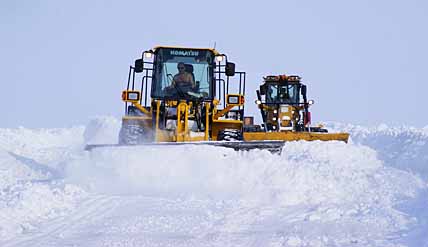 ТРАССУ ЗАПЕЧАТАЛА ПУРГА