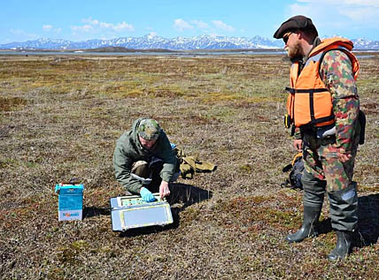 СПАСТИ КРАСНОКНИЖНУЮ ПТИЦУ