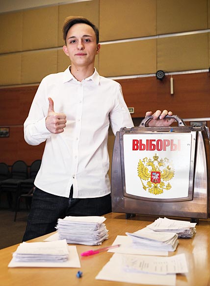 НОВЫЙ ГАРАНТ ШКОЛЬНОЙ «КОНСТИТУЦИИ»