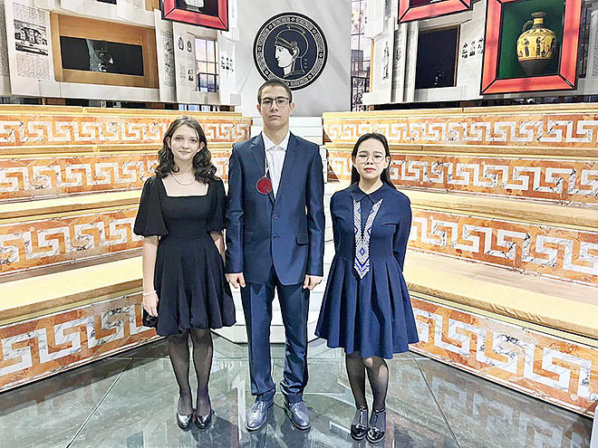 Две дорожки в полуфинал