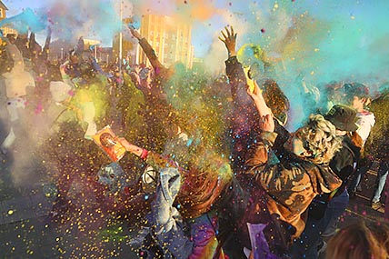 ЛЕТО СДЕЛАЛИ ЯРЧЕ