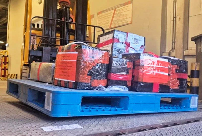 Партию чукотских деликатесов отправили бойцам СВО общественники округа