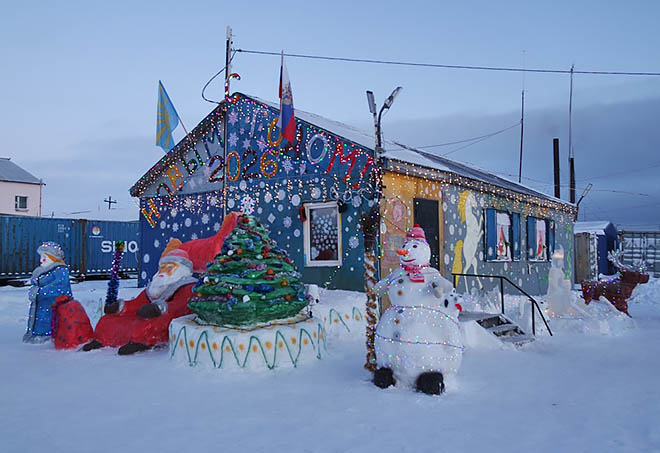 Сказка из снега и льда