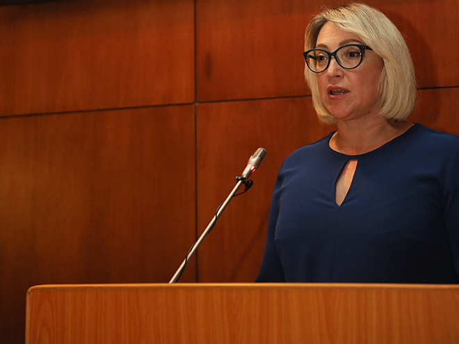 Авторитет семьи подкрепляют материально