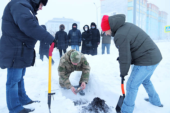 Капсулу с землёй, собранной в местах боёв за Москву, заложили на вечное хранение в Анадыре