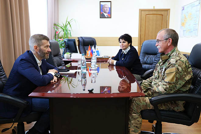 К отважным – с доверием