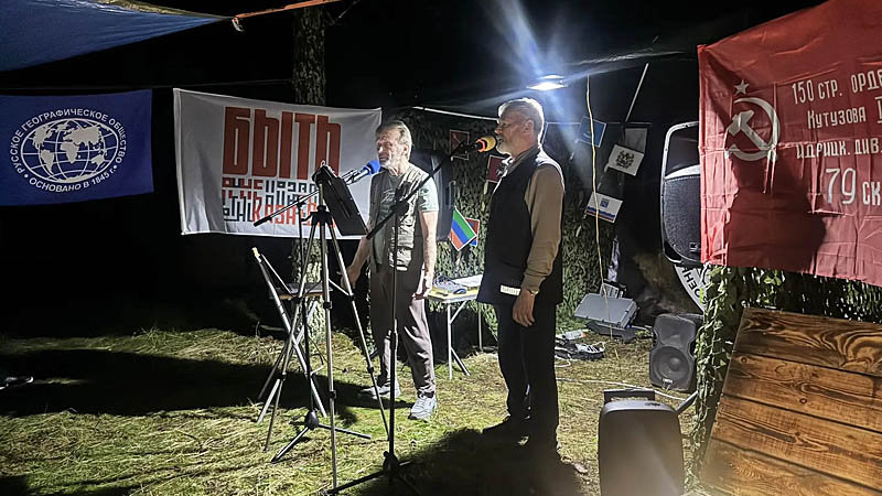 В строю походном 