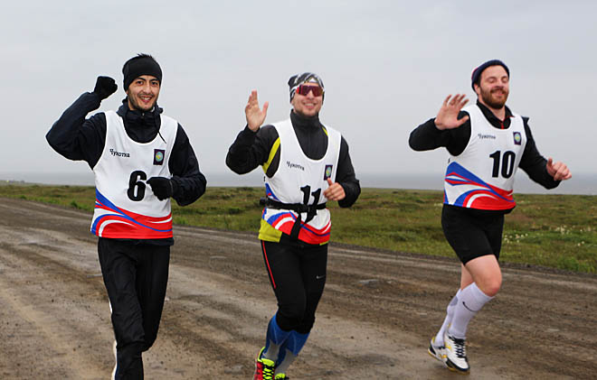 Дорогу осилили… бегущие