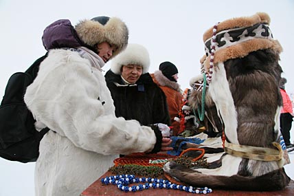 ОЛЕНЕВОДОВ УТЕПЛЯЮТ СООБЩА