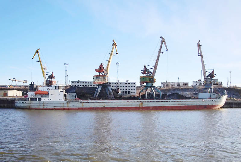 Суда Ленского пароходства доставили в Певек 50 тыс. тонн угля для Чаунской ТЭЦ