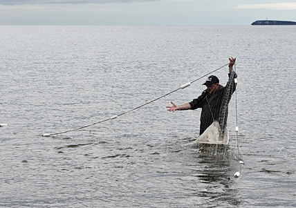 РЫБАЧИТЬ МОЖНО, НО НЕ ВЕЗДЕ