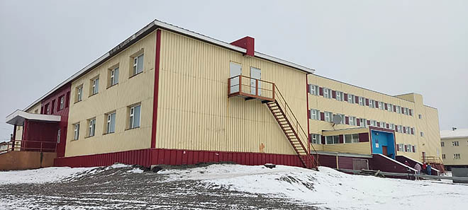 Сто лет встречая новый день