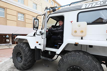 ШКОЛЬНЫЙ ТРЭКОЛ ДОВЕЗЁТ ДО УСТЬ-БЕЛОЙ