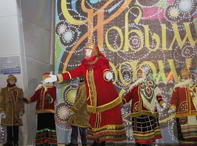 СВИНЬЮ ПРОВОДИМ, ВСТРЕТИМ КРЫСУ