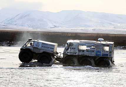 «ШЕРПЫ» ПРОШЛИСЬ ПО ПОЛЯРНОМУ КРУГУ