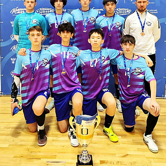 Второй год на пьедестале