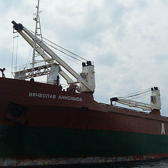 За продуктами идёт топливо